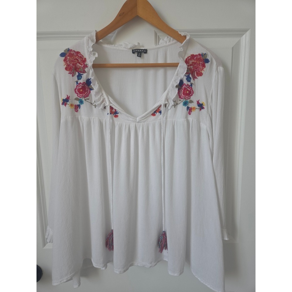 Hannah Womens Small White Embroidered Floral Boho Peasant Blouse Tassel Top